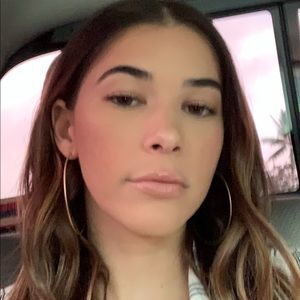 Meet your Posher, Shannon